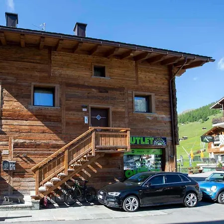 Dina Apartmán *