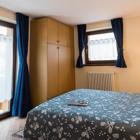 Apartament Dina