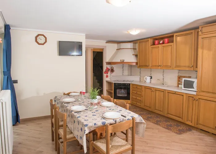 Apartament Dina